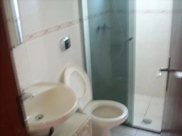 Imagem 8: Apartamento com 2 Quartos para Alugar por R$ 1100.00, 72.00 M2 - Hauer - Curitiba/Pr