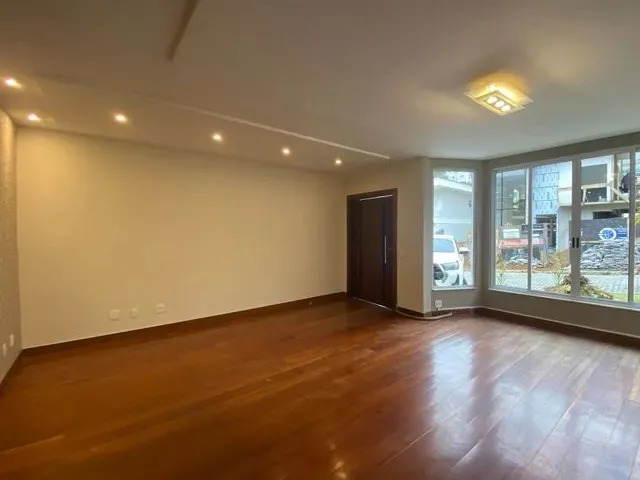 Imagem: Linda Casa em Condomínio