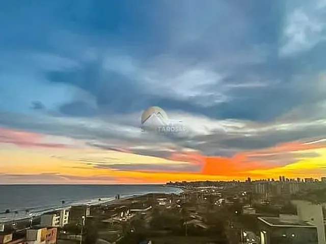 Imagem 11: Cobertura de Luxo com Vista Privilegiada do Mar - Infraestrutura Completa e Localização