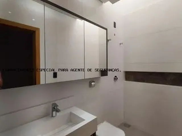 Imagem 11: Casa Alto Padrão para Venda em Maringá, Jardim Alvorada, 3 Dormitórios, 1 Suíte, 2