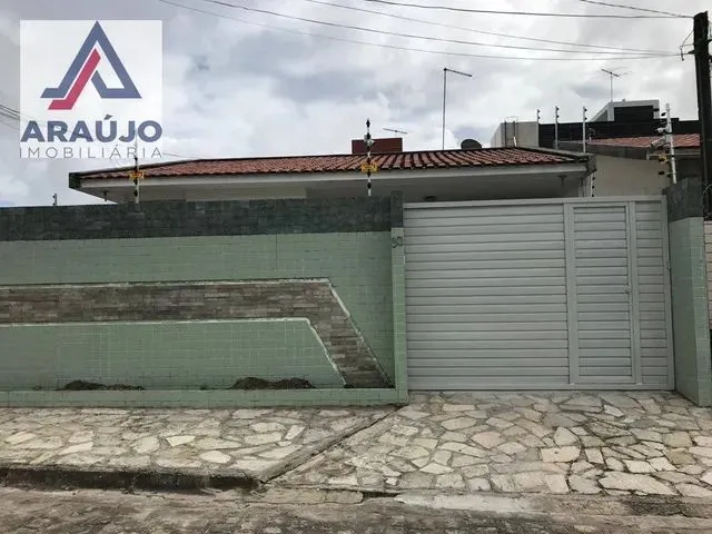 Imagem 1: Casa com 3 Dormitórios À Venda, 115 M² por R$ 350.000,00 - Ernesto Geisel - João