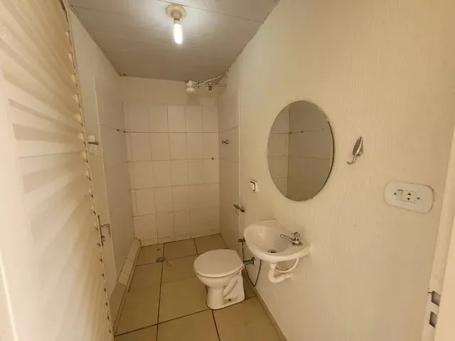 Imagem 15: Casa para Aluguel Possui 202 M2 com 05 Quartos no Bairro Cidade Jardim - Uberlândia - Mg