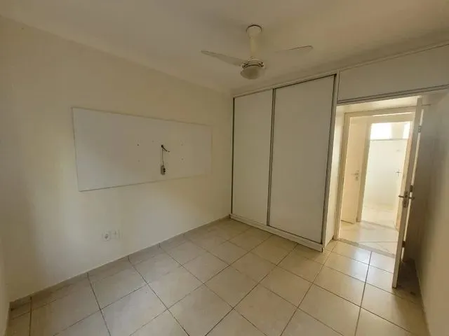 Imagem 4: Casa para Aluguel Possui 202 M2 com 05 Quartos no Bairro Cidade Jardim - Uberlândia - Mg