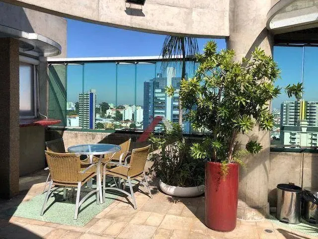 Imagem: O apartamento na cobertura possui 5 Dormitórios, 5