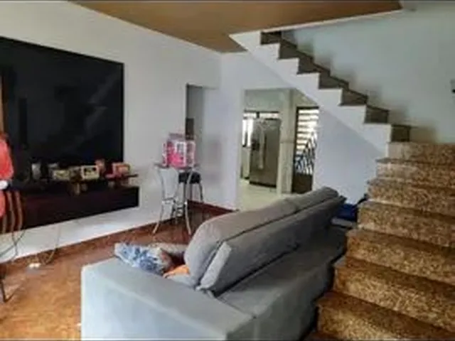 Imagem: Vende Se,Troca Se por Imóvel de Menor Valor
