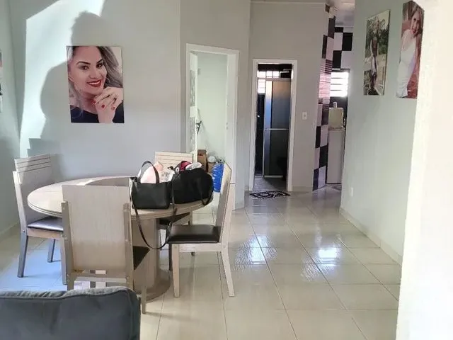 Imagem 2: Vendo Casa Grande com 3 Quartos
