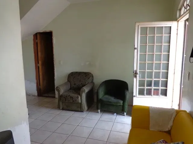 Imagem 5: Qd 101 Ótimo Sobrado 3 Quartos/2 Suites Lote Semi Comercial em Recanto das Emas