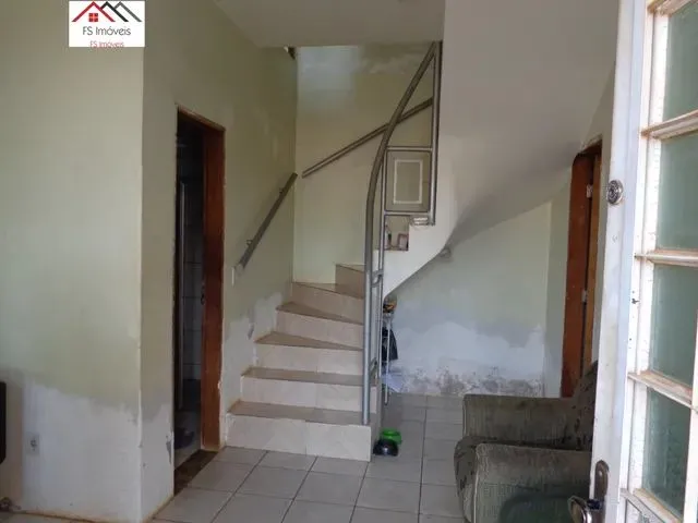Imagem 4: Qd 101 Ótimo Sobrado 3 Quartos/2 Suites Lote Semi Comercial em Recanto das Emas