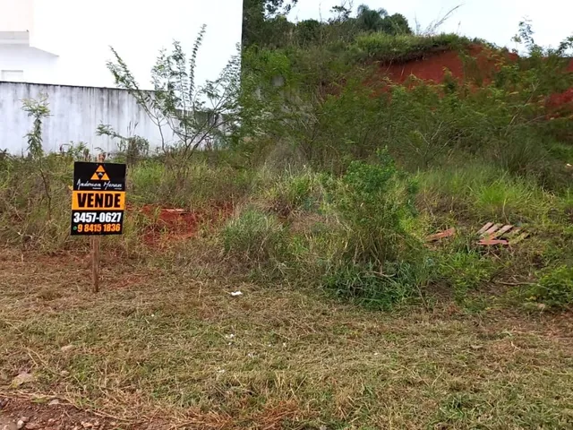 Imagem: Terreno À Venda com 300M², R$180.000,00