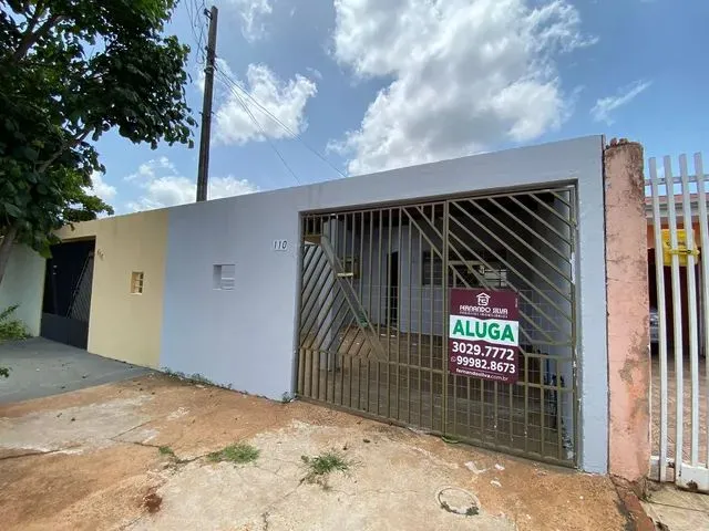 Imagem: Alugo - Casa com 4 Quartos no Milton Gavetti
