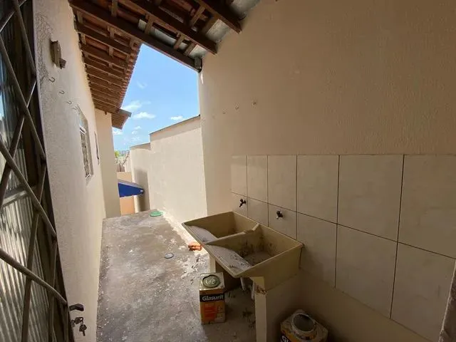 Imagem 9: Alugo - Casa com 4 Quartos no Milton Gavetti