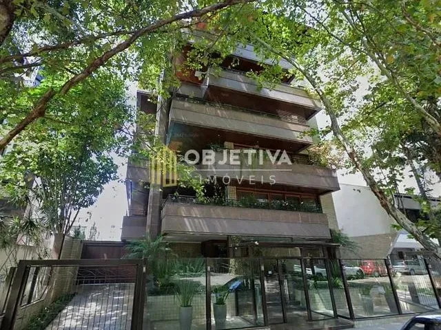 Imagem: O apartamento possui 4 Dormitórios, 1 Suíte, 5 Banheiros,