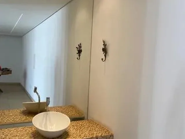 Imagem 9: Casa (Em Condomínio), com 3 Quartos e 4 Banheiros À Venda, 320 M² em Uberlândia/Mg