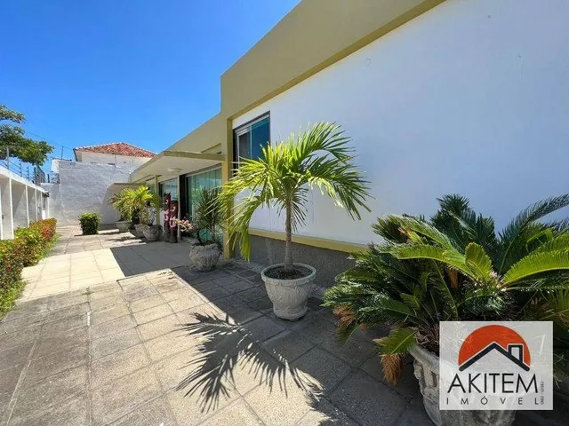 Imagem: Casa com 4 Dormitórios À Venda, 435 M²