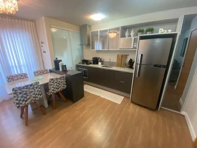 Imagem: O apartamento possui 3 Dormitórios, 1 Suíte, 2 Banheiros,