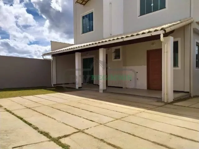 Imagem 8: )(- Casa de Alto Padrão com 3 Quartos em Condomínio Nova Gramado em Bairro Grama