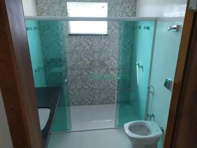 Imagem 15: )(- Casa de Alto Padrão com 3 Quartos em Condomínio Nova Gramado em Bairro Grama