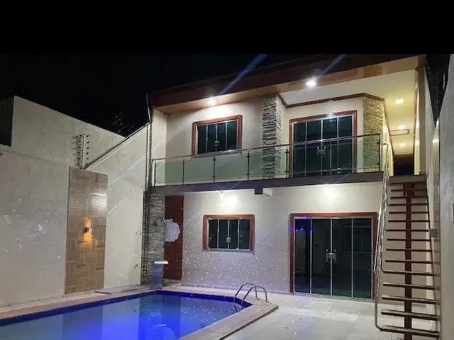 Imagem: Vendo Casa Duplex, Cidade Nova em Rua Pública