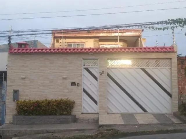 Imagem 12: Vendo Casa Duplex , Cidade Nova em Rua Pública