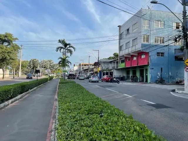 Imagem 10: Prédio/Edifício Inteiro para Venda com 855 Metros Quadrados com 15 Quartos