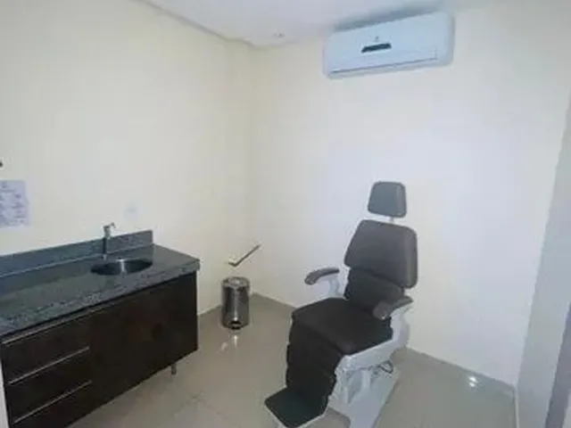 Imagem 12: Vendo Sala Comercial no Shopping Millenium Torre Medical Totalmente Mobiliada/ Financia
