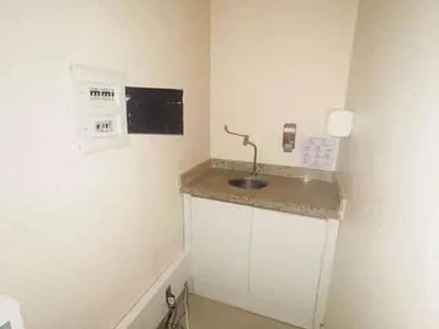 Imagem 7: Vendo Sala Comercial no Shopping Millenium Torre Medical Totalmente Mobiliada/ Financia