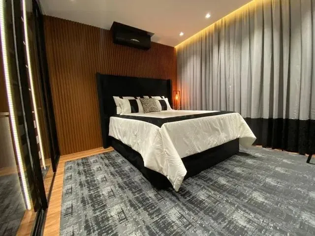 Imagem 15: Cobertura para Venda com 224 Metros Quadrados com 2 Quartos em Itacorubi - Florianópolis