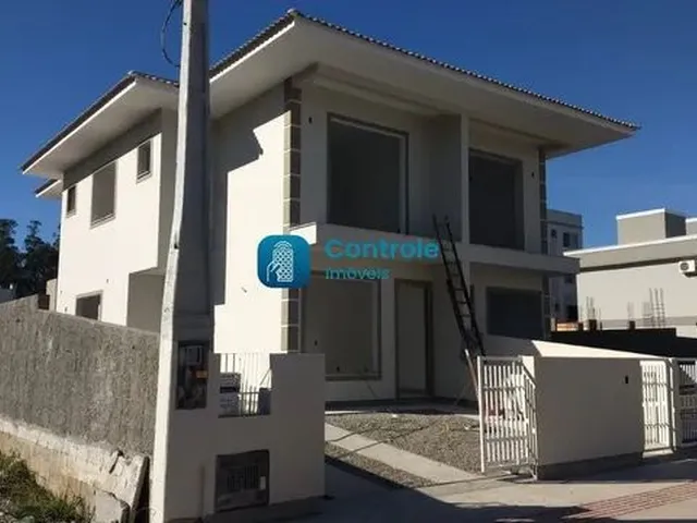 Imagem 2: Casa com 03 Dormitórios em Aririú, Palhoça - Sc
