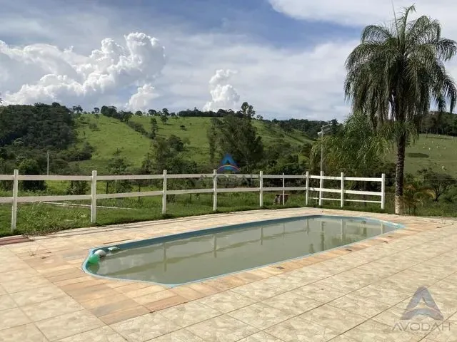 Imagem 4: Casa com 4 Dormitórios À Venda em Bonfim