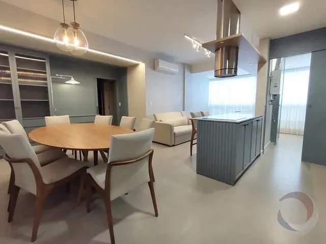 Imagem 1: Apartamento para Venda Tem 96 Metros Quadrados com 3 Quartos em Centro - Florianópolis