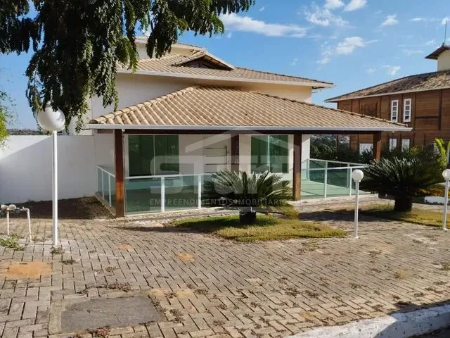 Imagem: Casa em Condomínio em Bairro Nobre da Cidade
