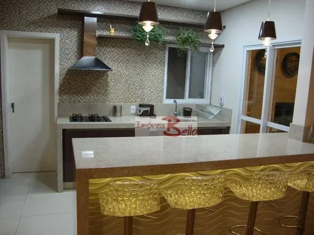 Imagem: Apartamento Garden com 3 Dormitórios, 200