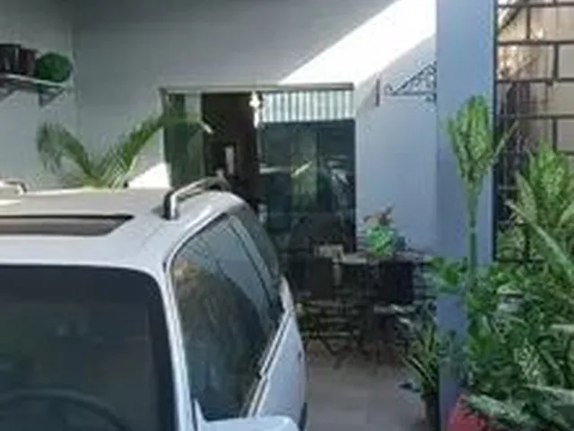 Imagem: A casa possui 3 Dormitórios, 3 Suítes, 4 Banheiros, 2
