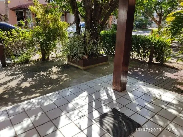 Imagem: Casa com 3 Quartos para Locação em Itapoan