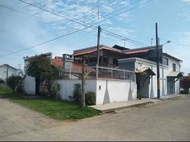 Imagem: Alugo Suítes e Quartos