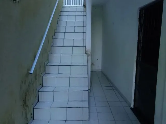 Imagem 3: Casa com 2/4 Sala Cozinha e Baheiro
