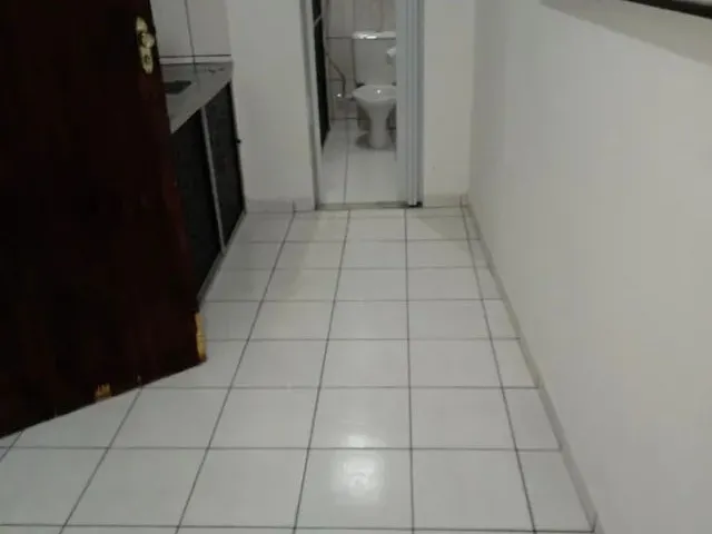 Imagem 4: Casa com 2/4 Sala Cozinha e Baheiro