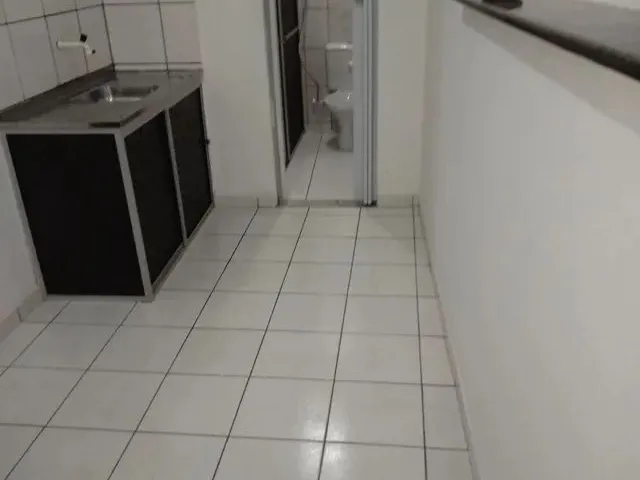 Imagem 5: Casa com 2/4 Sala Cozinha e Baheiro