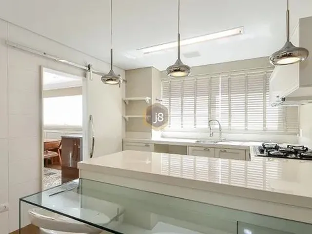 Imagem 9: Curitiba - Apartamento Padrão - Batel
