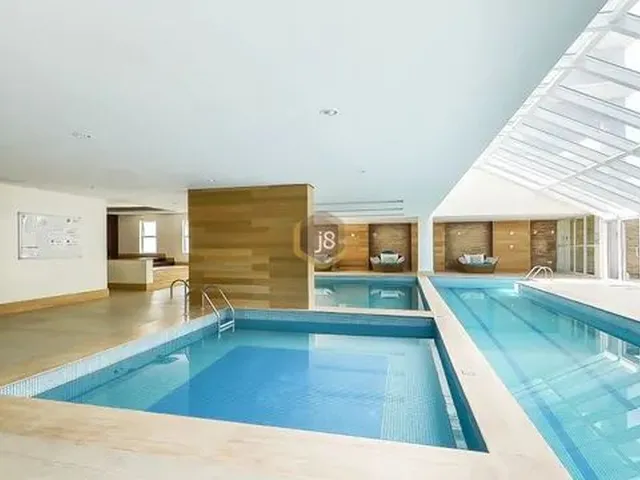 Imagem 8: Curitiba - Apartamento Padrão - Batel