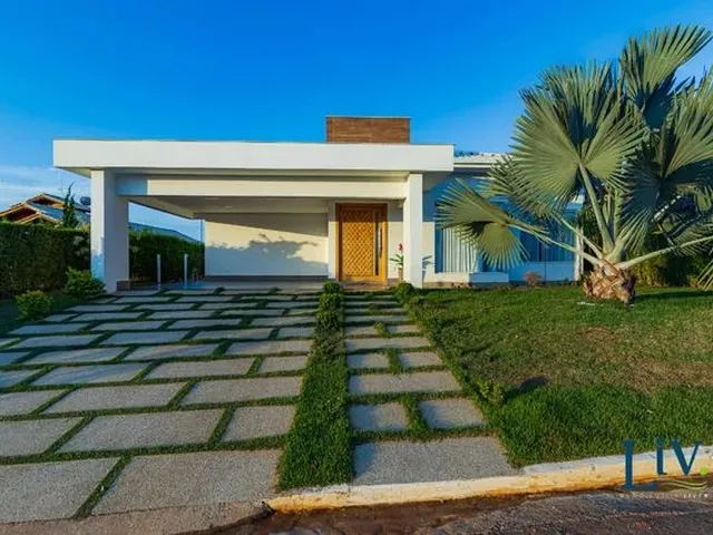 Imagem: Casa Linear, 4 Quartos, 268,27 M², Terreno