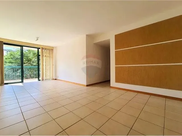 Imagem: Apartamento para Venda com 2 Quartos, Suíte