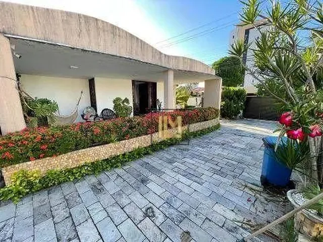 Imagem: Casa com 4 Dormitórios À Venda por R$