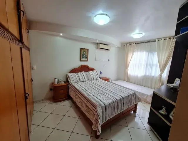Imagem 7: Vendo Um Apartamento no Edifício Porto Ferrara Possui 174 M2 com 4 Quartos em Panair - Po