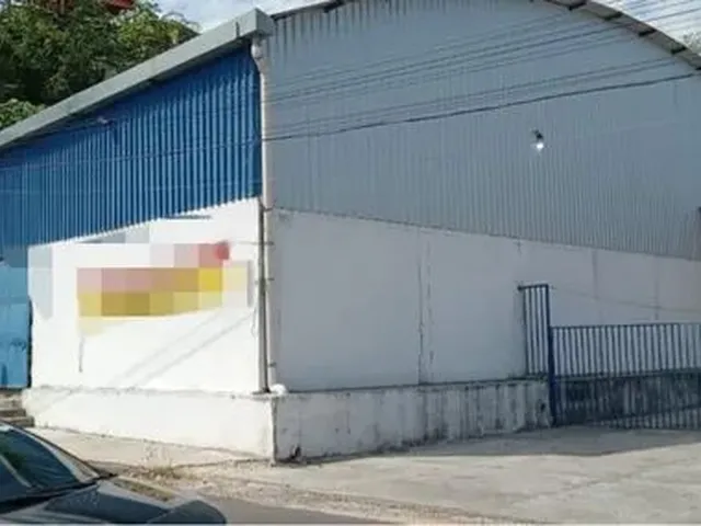 Imagem: Galpão Medindo 1500 M2 Entre a Av, das