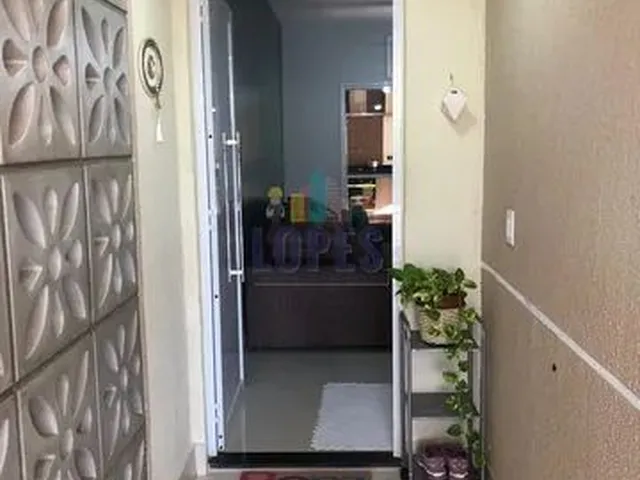 Imagem 9: Vendo Casa de 3 Quartos no Condomínio Monte Negro