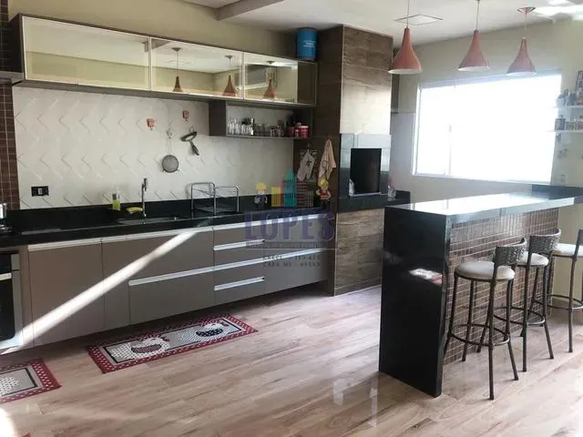 Imagem 10: Vendo Casa de 3 Quartos no Condomínio Monte Negro