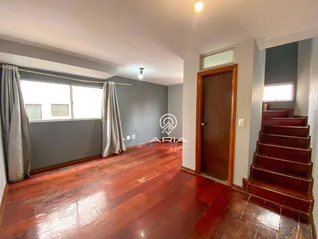 Imagem: Apartamento Duplex com 2 Quartos À Venda