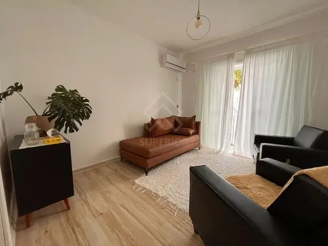 Imagem 12: Casa Averbada de 3 Andares na Praia de Cabeçudas com 3 Dormitórios, Sendo 1 Suíte Com