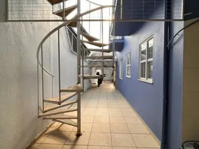 Imagem 11: Casa Averbada de 3 Andares na Praia de Cabeçudas com 3 Dormitórios, Sendo 1 Suíte Com